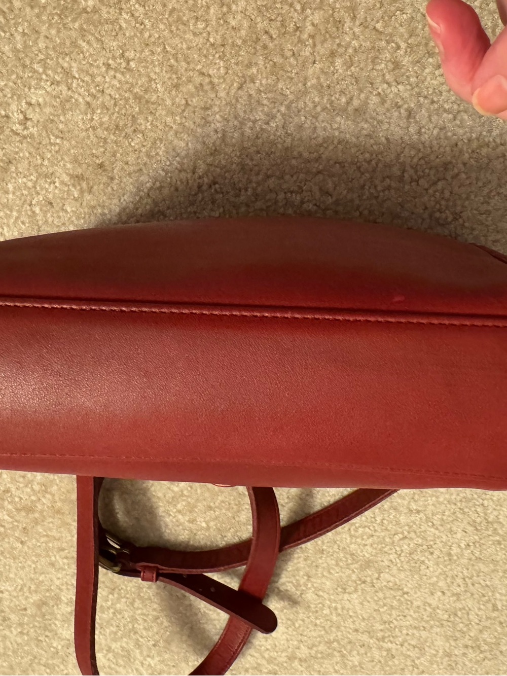 Vintage Coach Devon Bag - Leather Crossbody Bag with Turn-Lock Closure - Picture 10 of 10